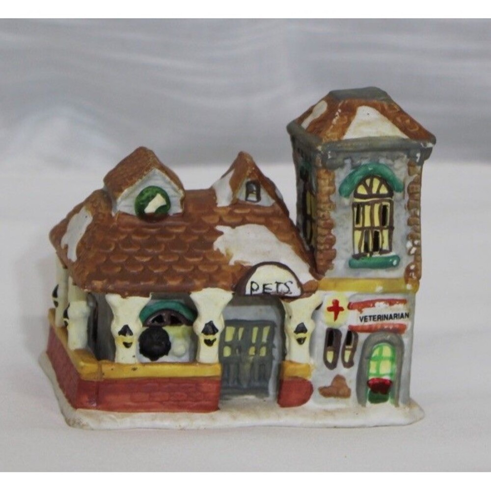 Vintage Style Ceramic Vet Clinic Christmas Village House No Cord 4.25” Pets